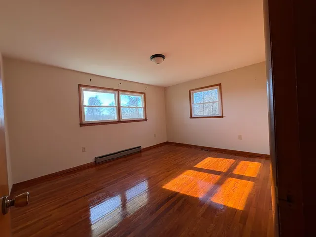 $289,900 | 19349 Highway 156, Patriot, IN 47038