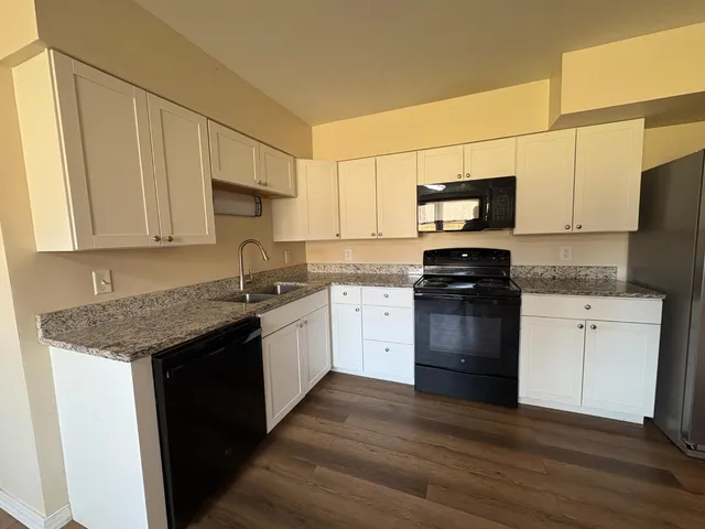 $289,900 | 19349 Highway 156, Patriot, IN 47038