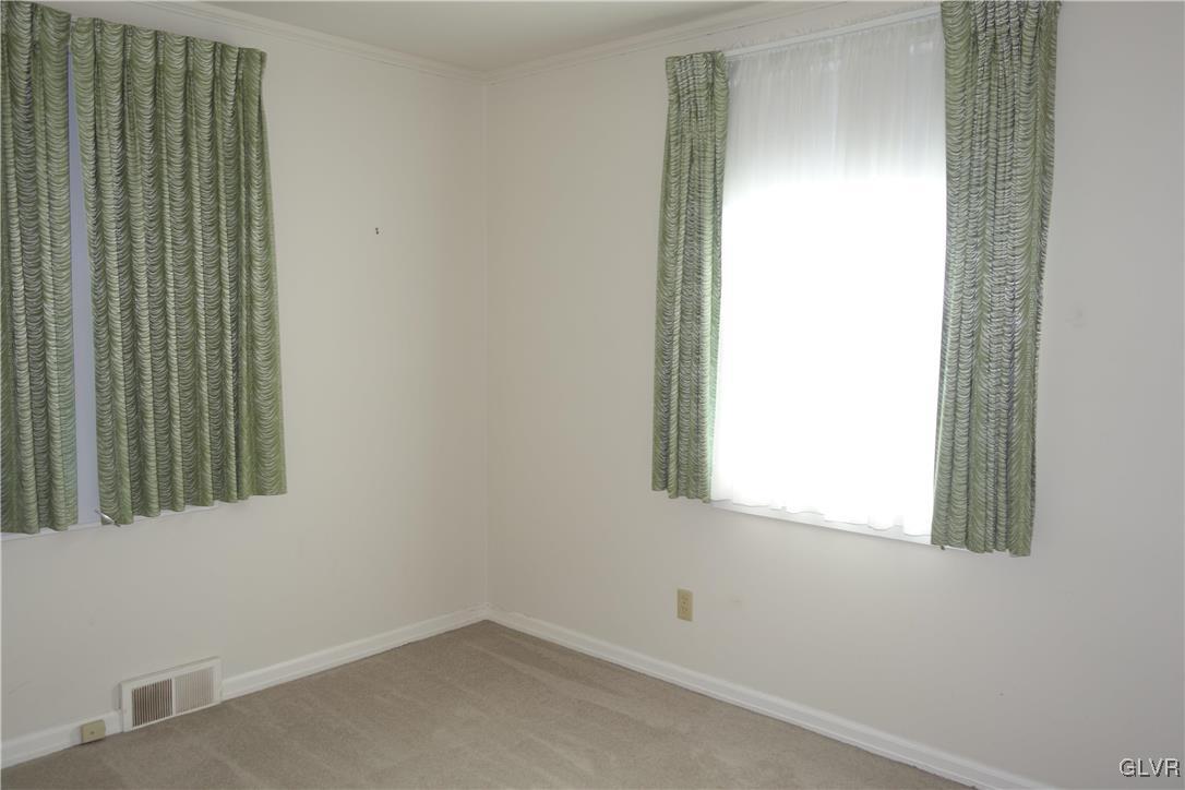 832 Maple Road Hellertown, PA 18055 - Photo 10 of 21 Back bedroom - 1st floor, carpeted, closet, window