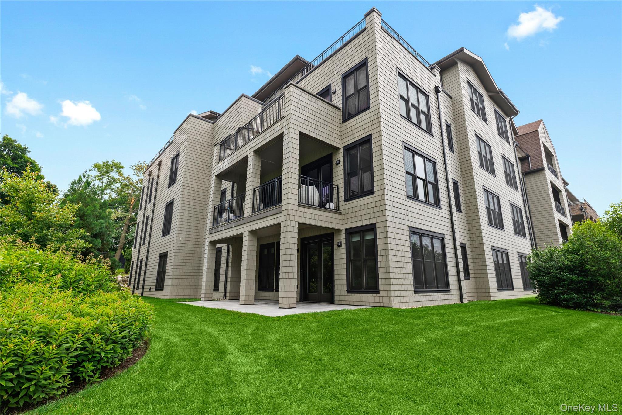 120 Old Post Road, Unit D106 Rye, NY 10580 - Photo 25 of 45