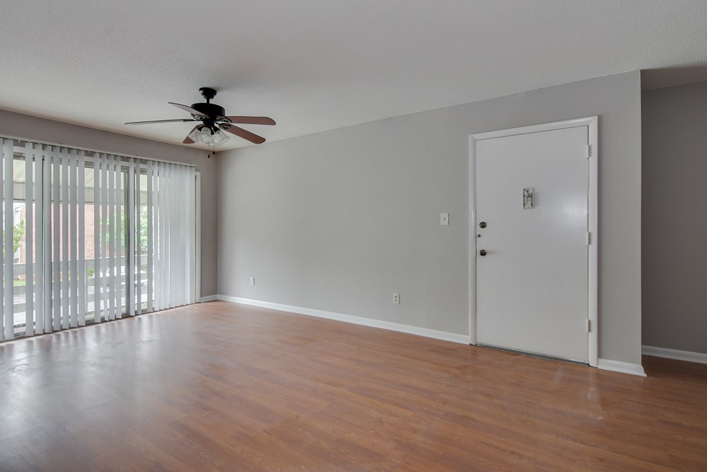 1017 Stevens Creek Road, Unit J204 Augusta, GA 30907 - Photo 5 of 16
