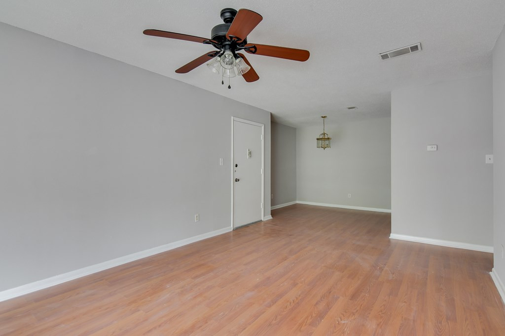 1017 Stevens Creek Road, Unit J204 Augusta, GA 30907 - Photo 6 of 16