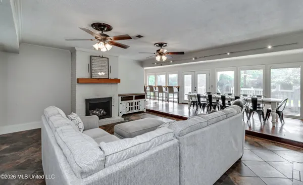 $574,900 | 907 Audubon Point Drive, Brandon, MS 39047