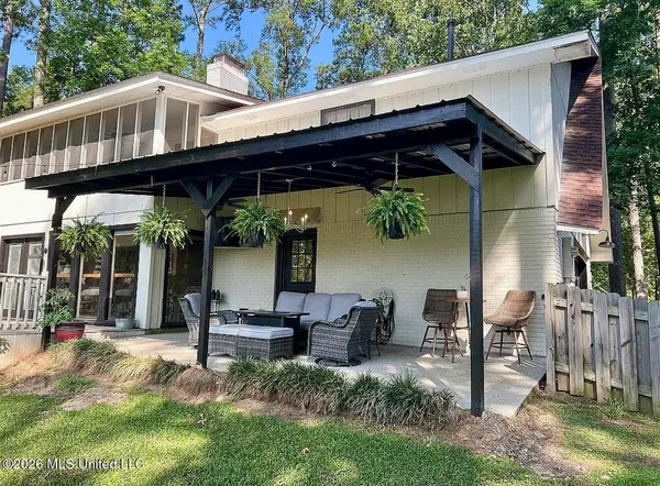 $574,900 | 907 Audubon Point Drive, Brandon, MS 39047