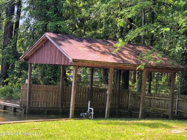 $574,900 | 907 Audubon Point Drive, Brandon, MS 39047