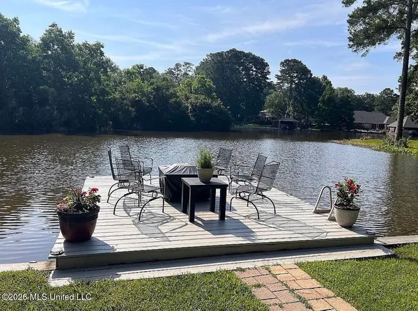 $574,900 | 907 Audubon Point Drive, Brandon, MS 39047