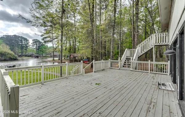 $574,900 | 907 Audubon Point Drive, Brandon, MS 39047