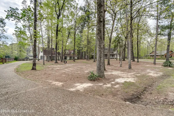 $574,900 | 907 Audubon Point Drive, Brandon, MS 39047