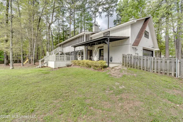 $574,900 | 907 Audubon Point Drive, Brandon, MS 39047