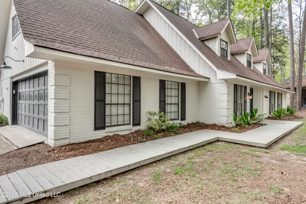 $574,900 | 907 Audubon Point Drive, Brandon, MS 39047