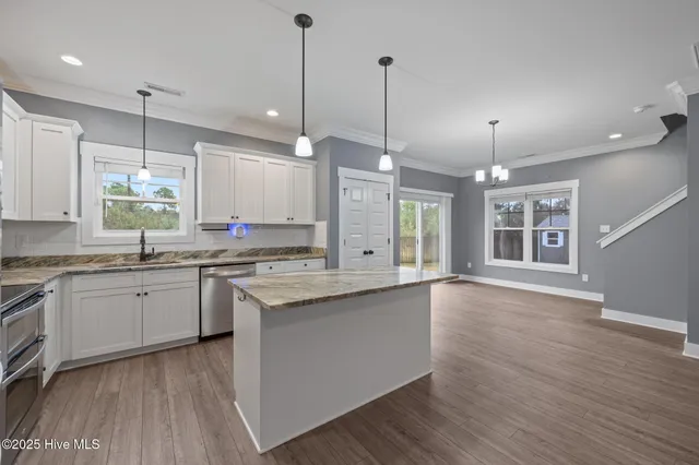 $328,500 | 406 Elgin Road, Hubert, NC 28539