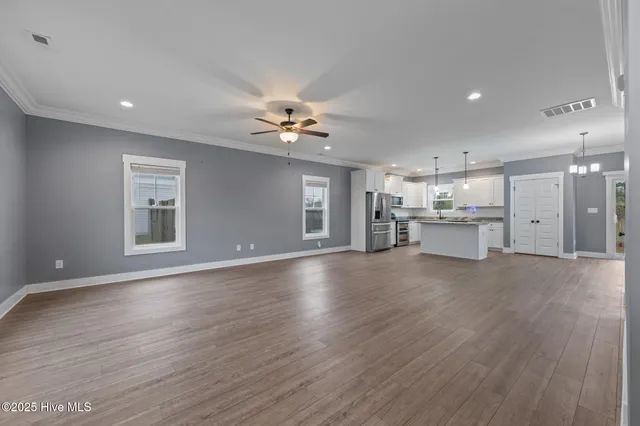 $328,500 | 406 Elgin Road, Hubert, NC 28539