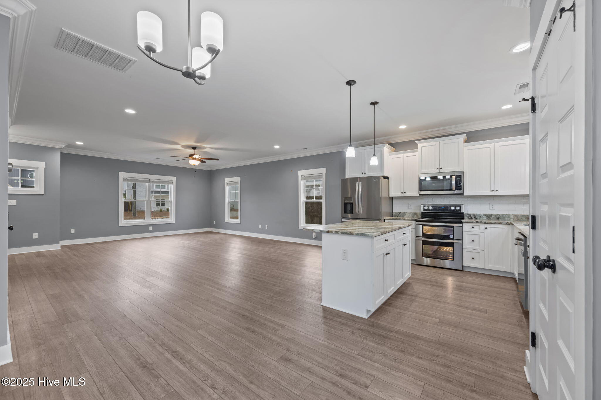 406 Elgin Road Hubert, NC 28539 - Photo 6 of 76 6