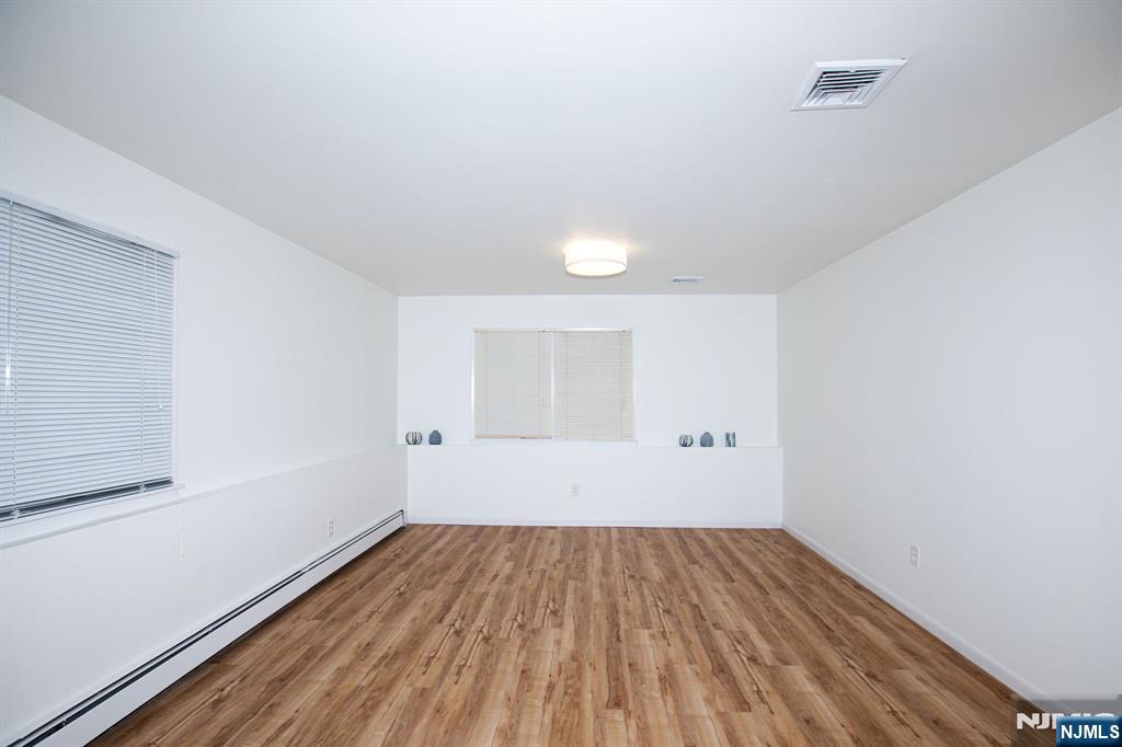 2052 Hoefleys Lane Fort Lee, NJ 07024 - Photo 16 of 23