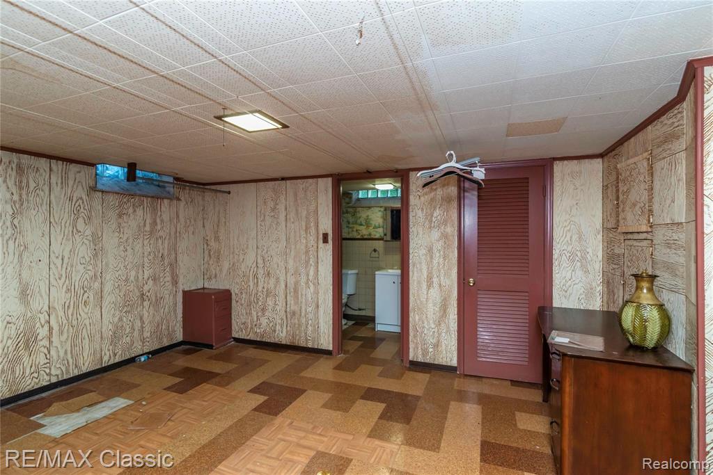 1354 North Gulley Road Dearborn, MI 48128 - Photo 39 of 44