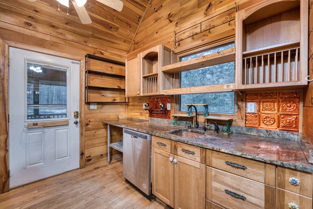 628 Seth Hyatt Road Ellijay, GA 30540 - Photo 4 of 63 Gallery Image 4