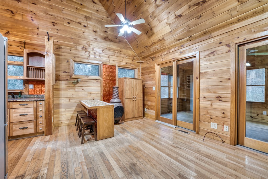 628 Seth Hyatt Road Ellijay, GA 30540 - Photo 8 of 63 Gallery Image 8