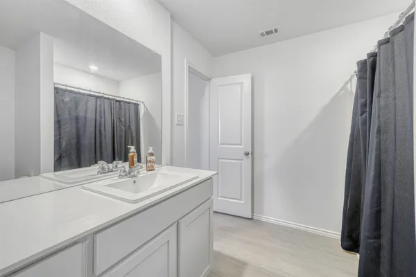 $1,885 | 100 Burt Rainey Lane, Jarrell, TX 76537