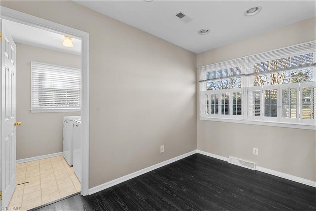 4511 Graham Road Greensboro, NC 27410 - Photo 17 of 49 Gallery Image 17