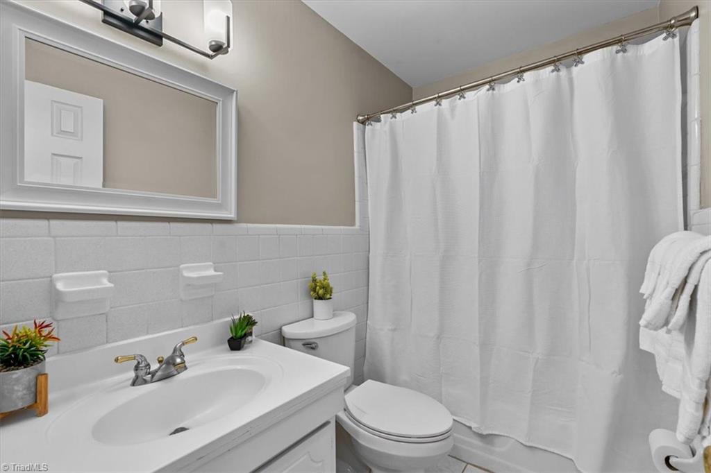 4511 Graham Road Greensboro, NC 27410 - Photo 33 of 49 Hall Bath
