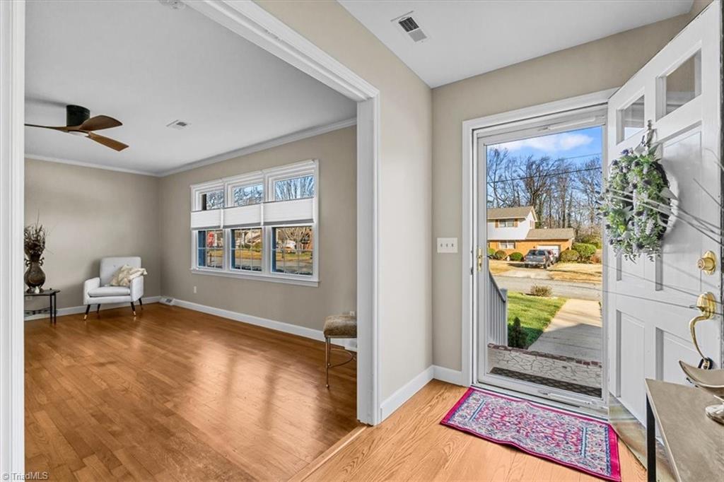 4511 Graham Road Greensboro, NC 27410 - Photo 4 of 49 Entry