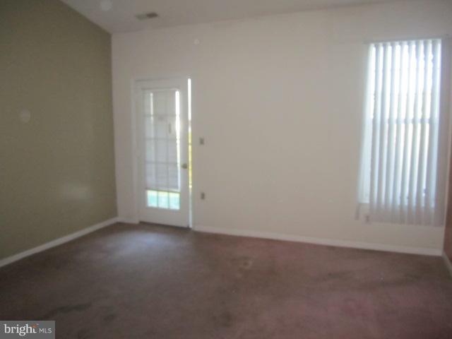 7210 Bogley Road, Unit 302 Baltimore, MD 21244 - Photo 2 of 14 Living Room