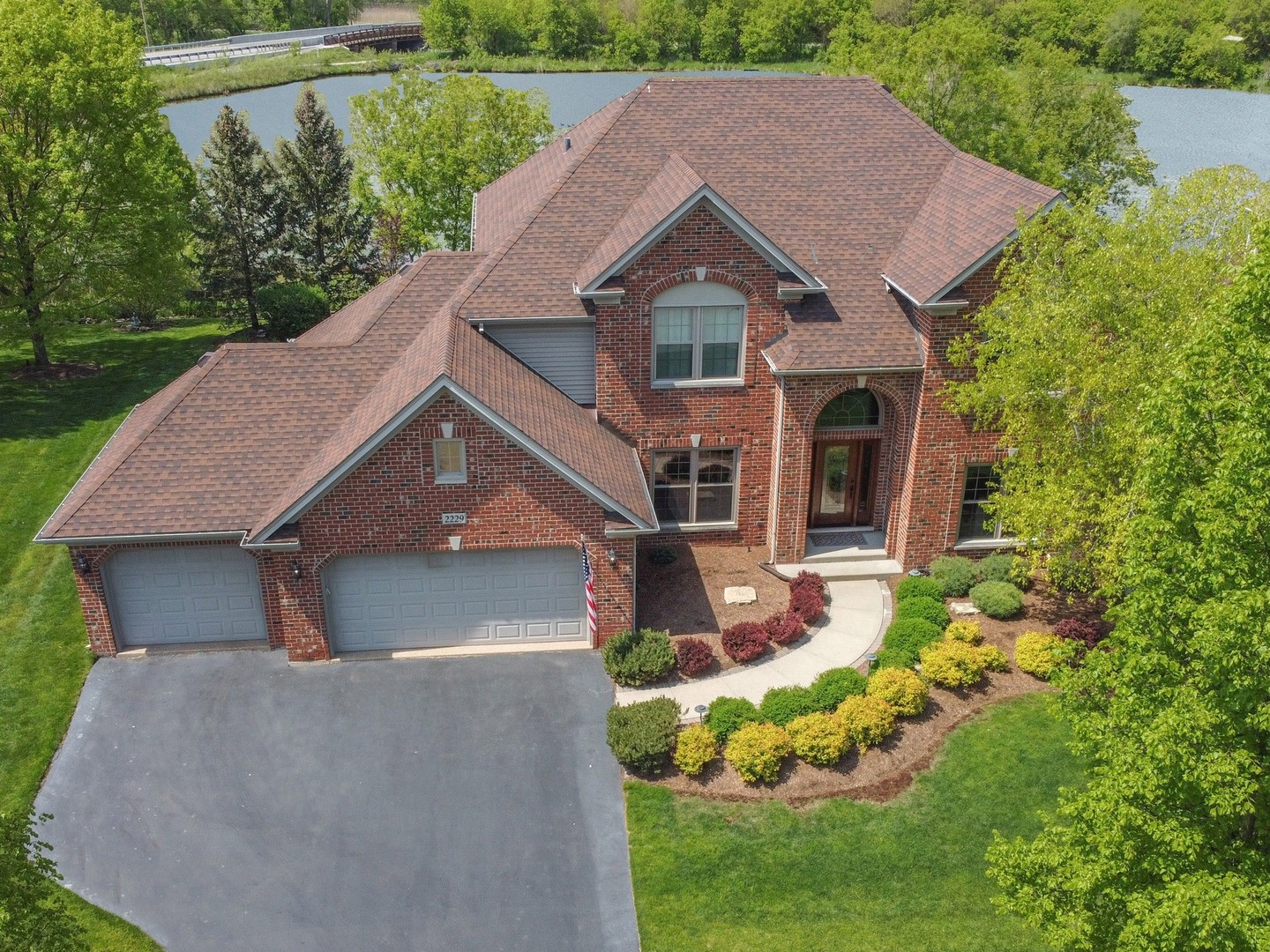 2229 Sutton Drive South Elgin, IL 60177 - Photo 1 of 34