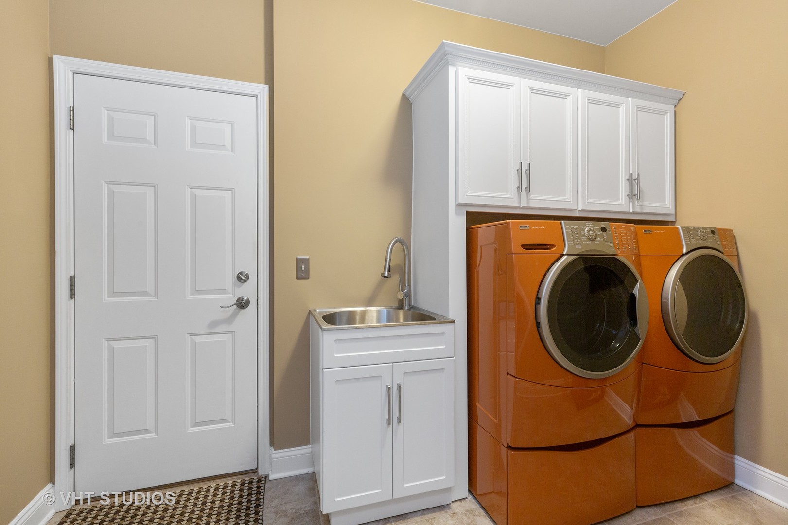 2229 Sutton Drive South Elgin, IL 60177 - Photo 12 of 34