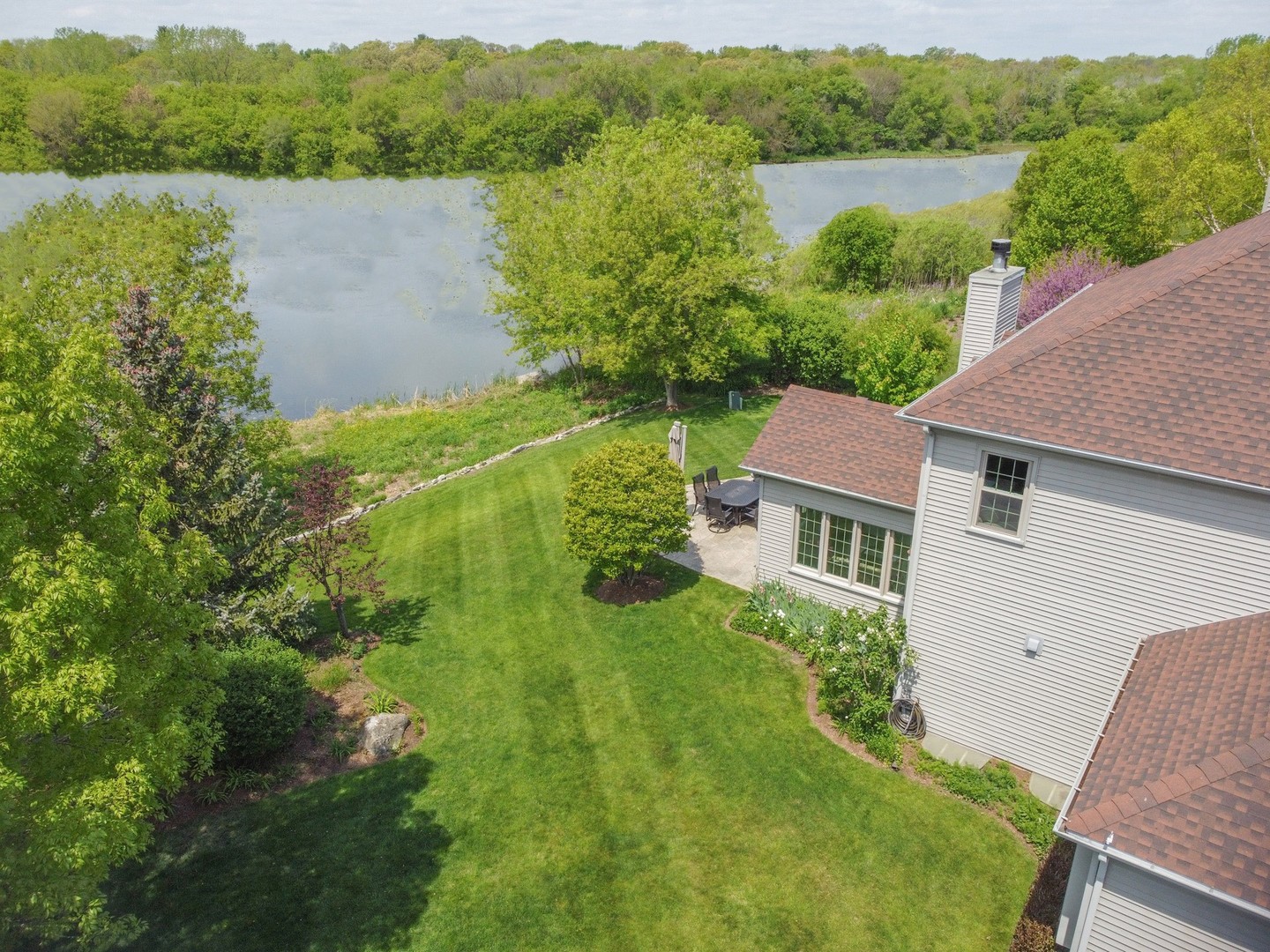 2229 Sutton Drive South Elgin, IL 60177 - Photo 27 of 34