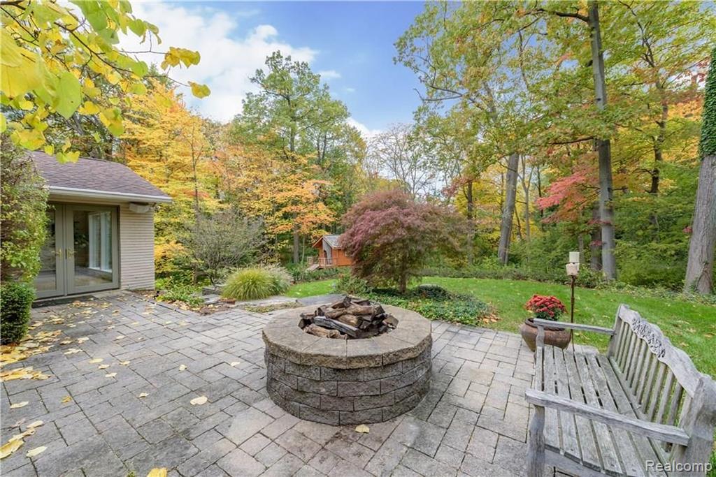 570 Haverhill Road Bloomfield Hills, MI 48304 - Photo 31 of 32