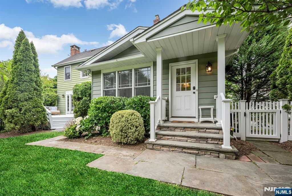 123 Liberty Street Ridgewood, NJ 07450 - Photo 41 of 44
