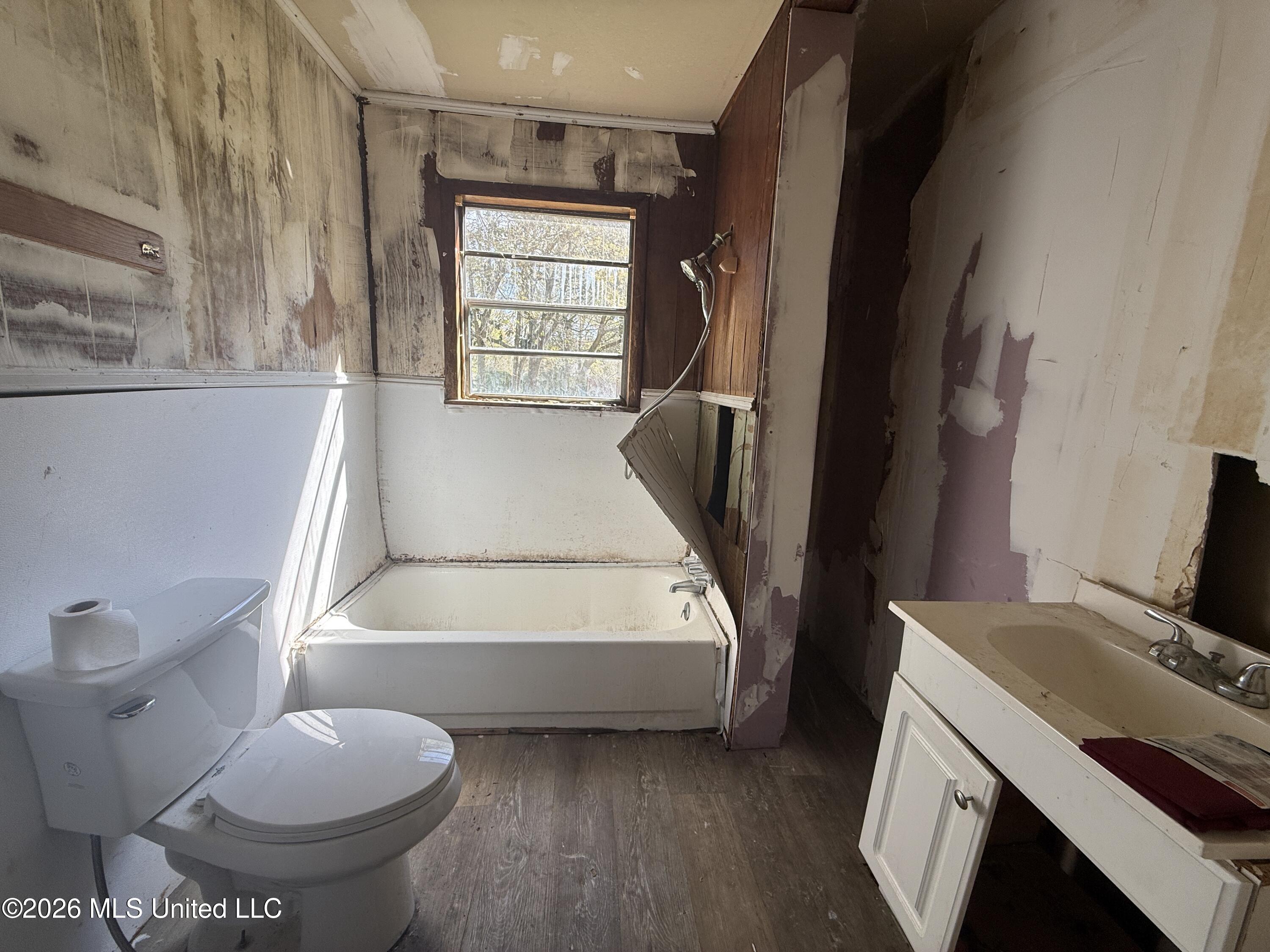 3424 Howze Street Moss Point, MS 39563 - Photo 8 of 13 IMG_7533