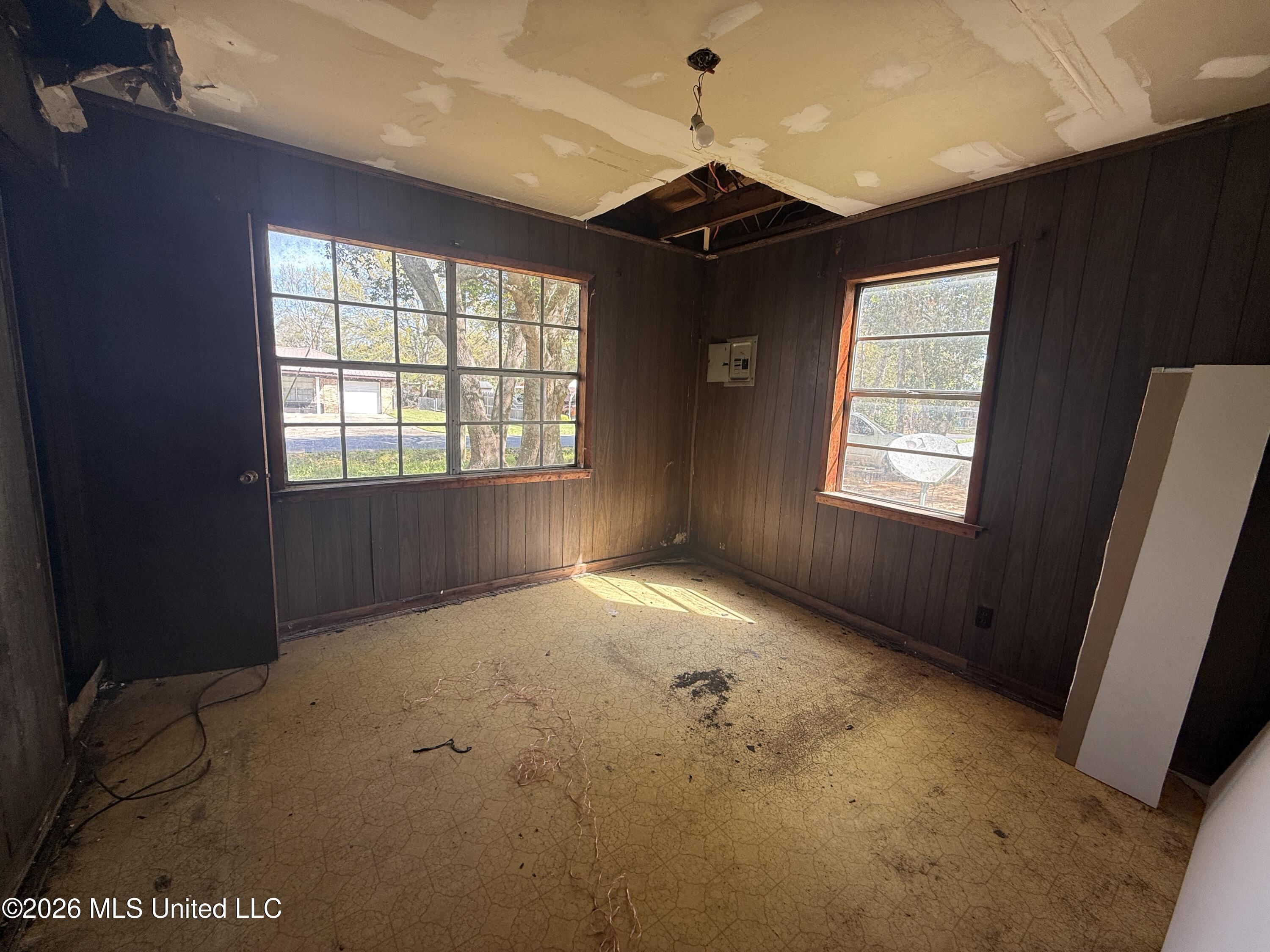 3424 Howze Street Moss Point, MS 39563 - Photo 10 of 13 IMG_7534