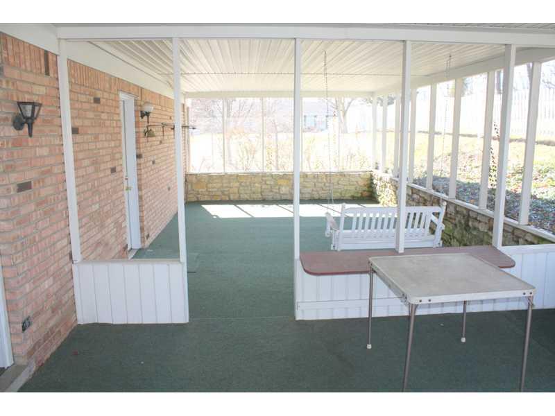1324 West Country Club Road Connersville, IN 47331 - Photo 3 of 12 Gallery Image 3