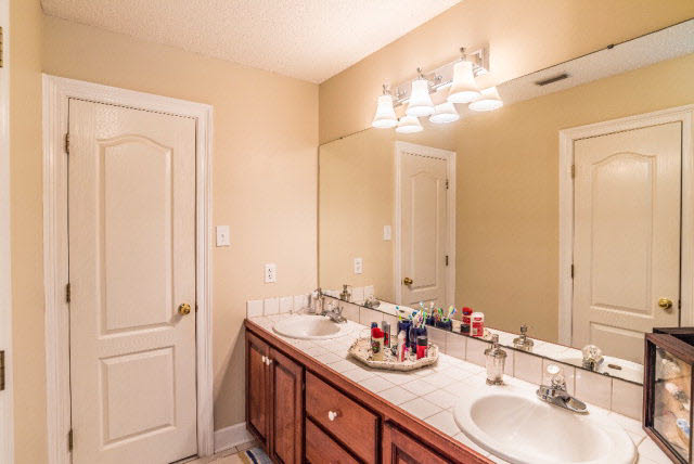 640 Southern Way Daphne, AL 36527 - Photo 21 of 35