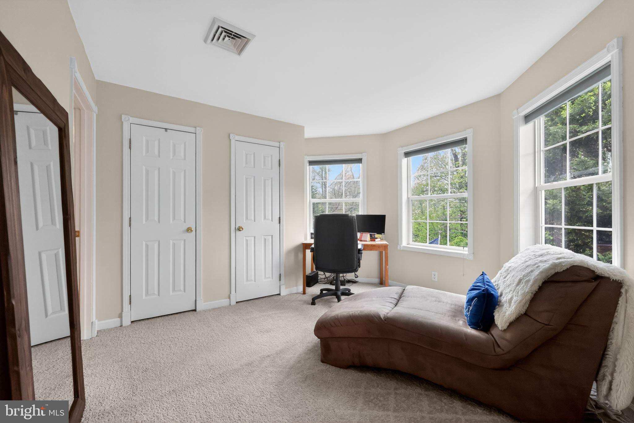 727 Hurffville - Cross Keys Road Sewell, NJ 08080 - Photo 20 of 33 Main BR Sitting Area