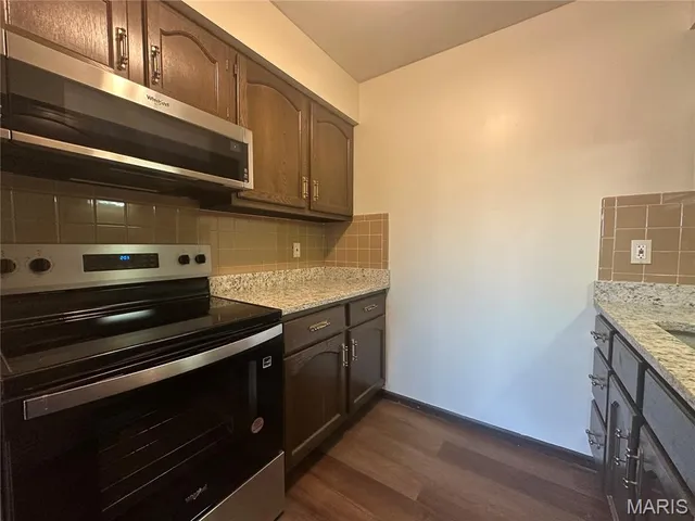 $89,000 | 702 Materdie Lane, Unit C, Florissant, MO 63031