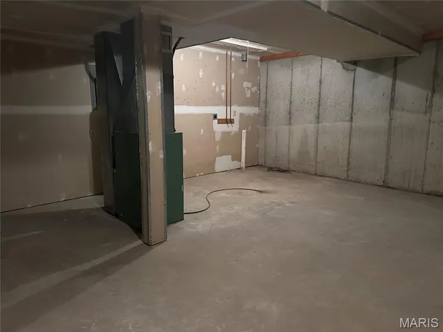 $89,000 | 702 Materdie Lane, Unit C, Florissant, MO 63031