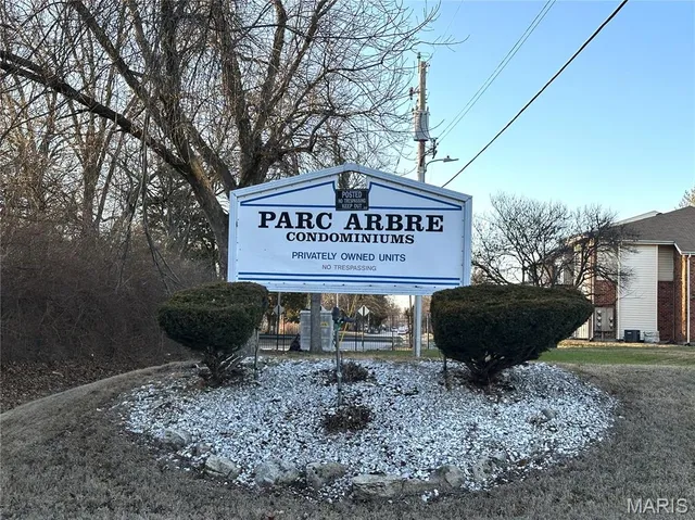 $89,000 | 702 Materdie Lane, Unit C, Florissant, MO 63031