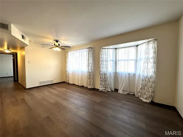 $89,000 | 702 Materdie Lane, Unit C, Florissant, MO 63031