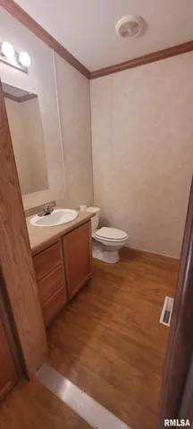 $135,000 | 1355 South College Street, Salem, IL 62881