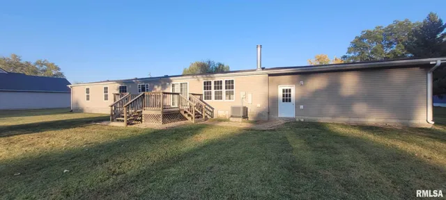 $135,000 | 1355 South College Street, Salem, IL 62881