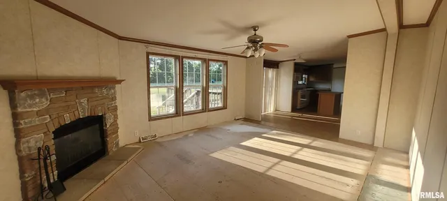 $135,000 | 1355 South College Street, Salem, IL 62881