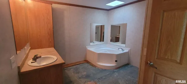 $135,000 | 1355 South College Street, Salem, IL 62881