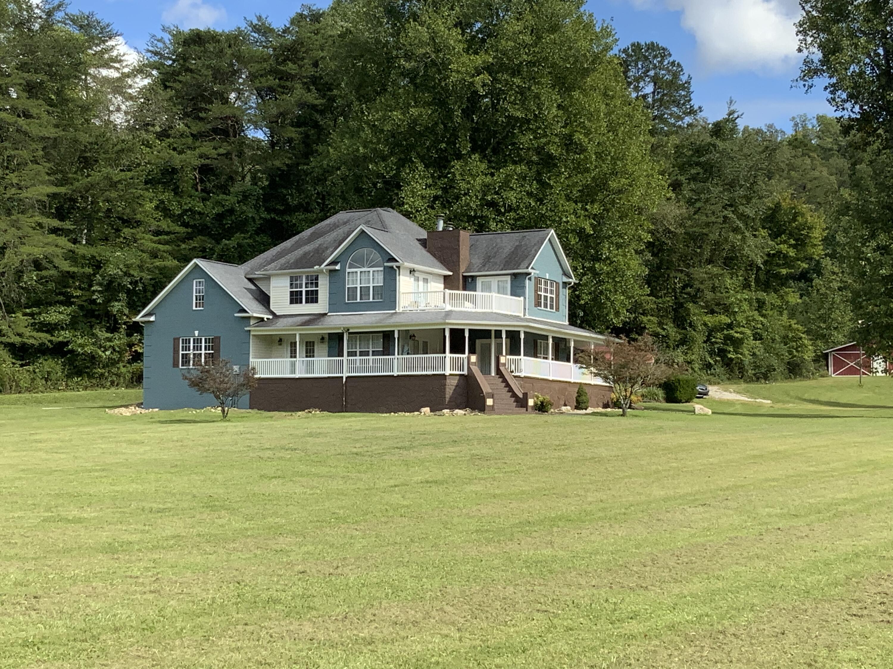 3754 Dutch Valley Road Clinton, TN 37716 - Photo 1 of 40 BF805912-6048-4D55-8879-76506529BECA
