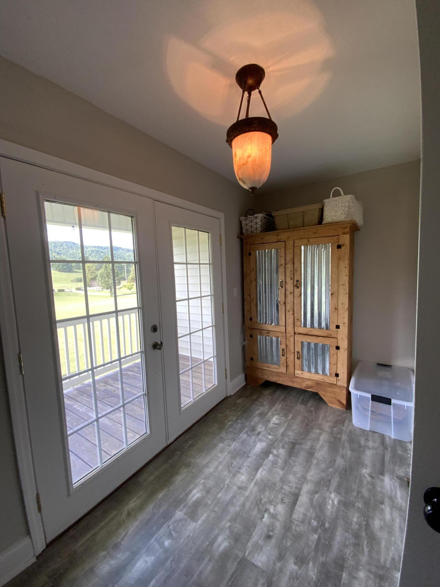 3754 Dutch Valley Road Clinton, TN 37716 - Photo 30 of 40 0BDA136F-3DD7-4186-92A2-BAF148A919F1