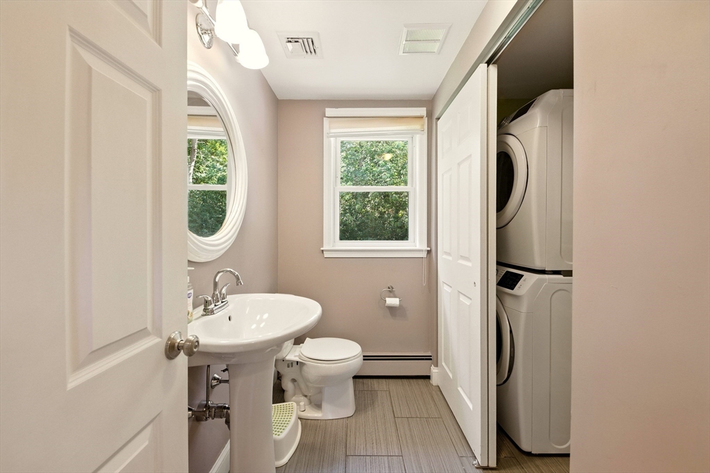 33 Highgate Road Framingham, MA 01701 - Photo 13 of 33