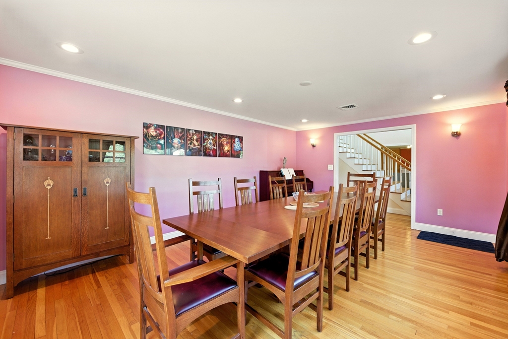 33 Highgate Road Framingham, MA 01701 - Photo 16 of 33