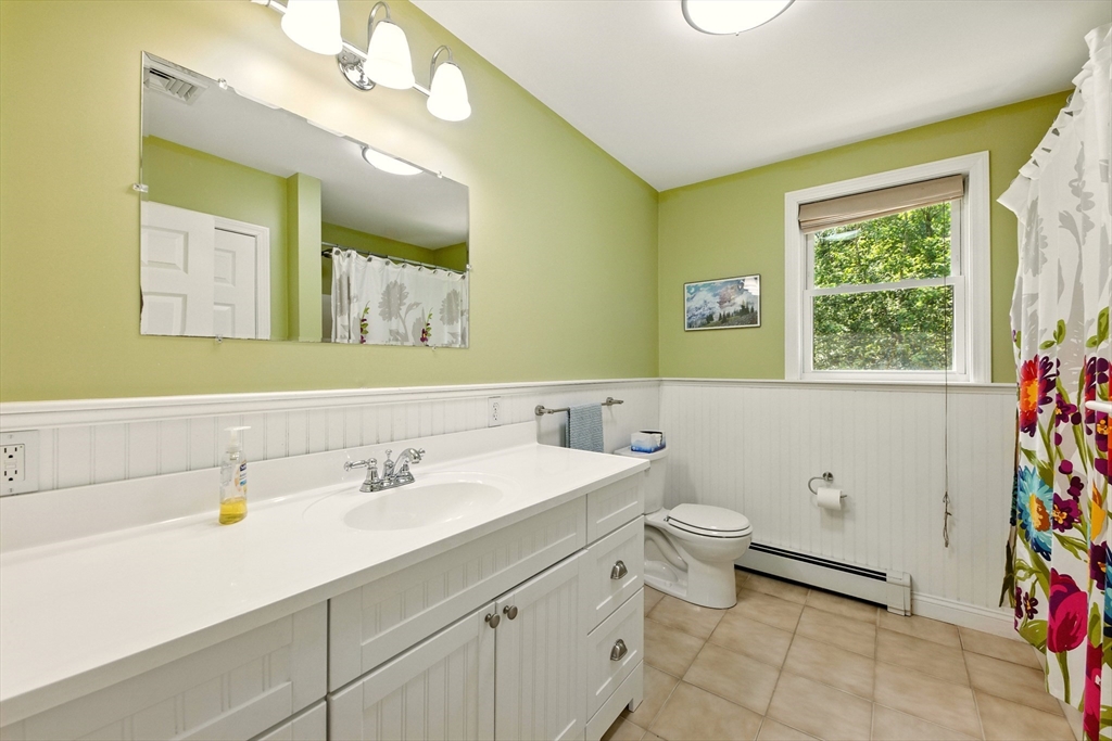 33 Highgate Road Framingham, MA 01701 - Photo 26 of 33