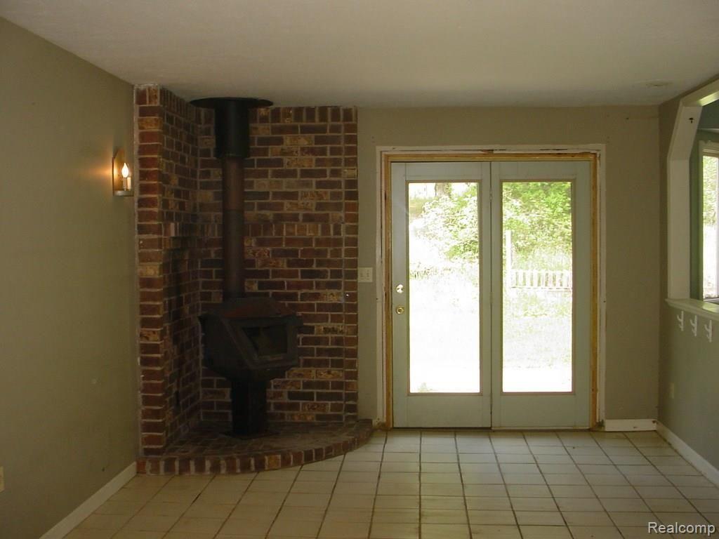 7400 Holcomb Road Clarkston, MI 48346 - Photo 11 of 19
